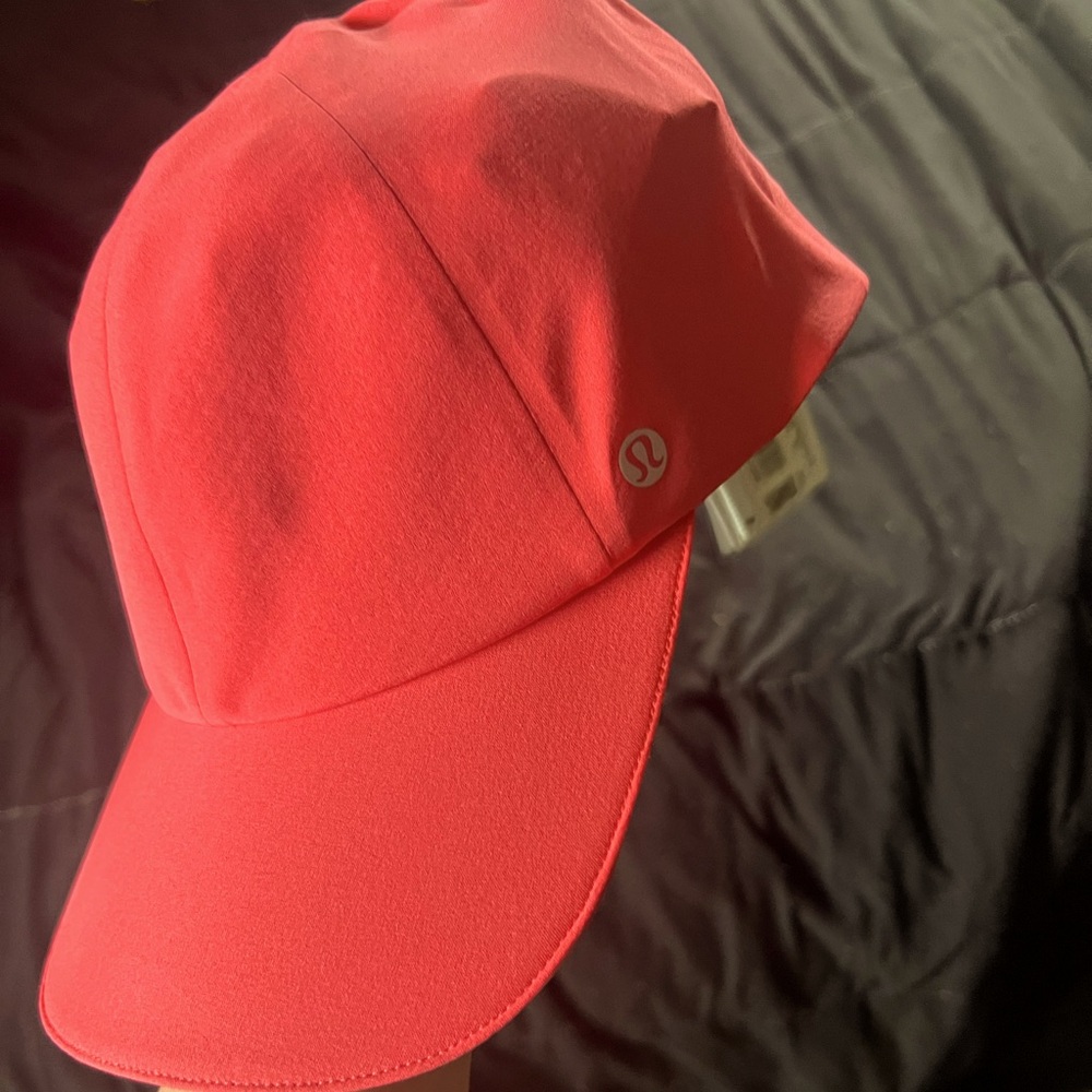 Lululemon cap- brand new with tag